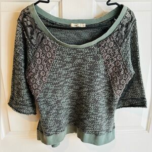Women’s Size Medium Hazel Brand Textured Green Sweater with Lace Details